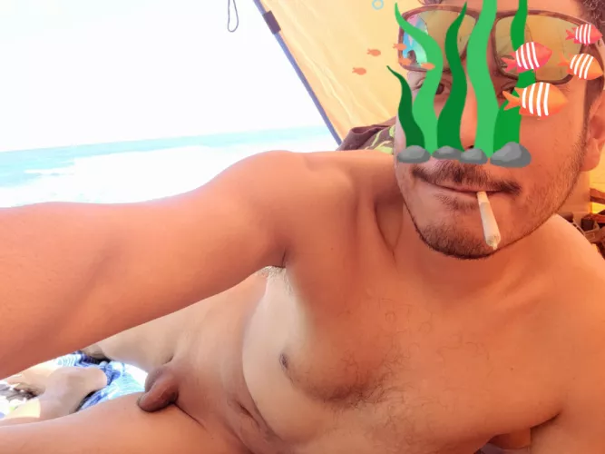 Beautiful day for the nude beach and a J of [M]AC1 😎