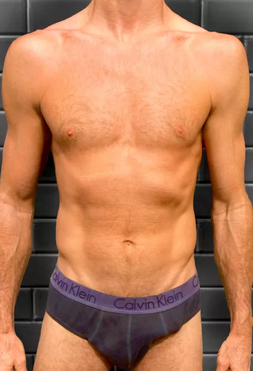 Can guys wear briefs in midlife? [M47]