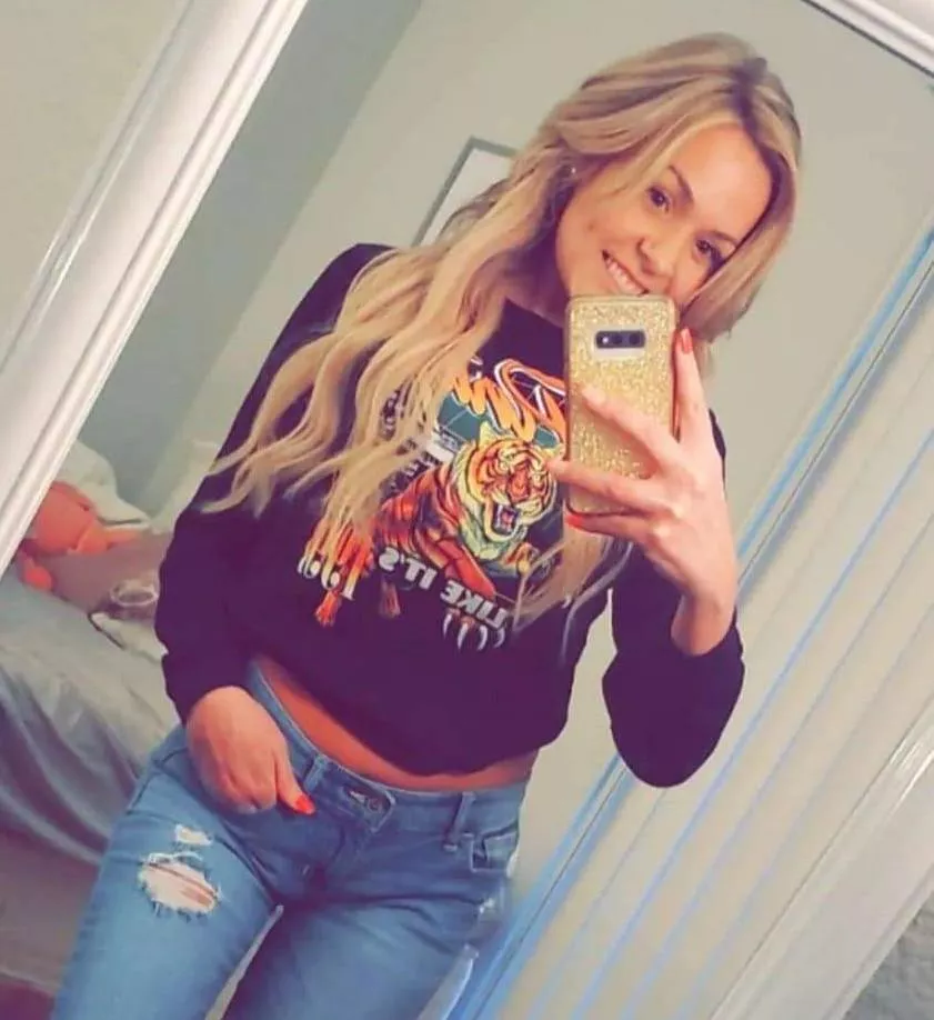 Can you guess who I'm cheering for this weekend?