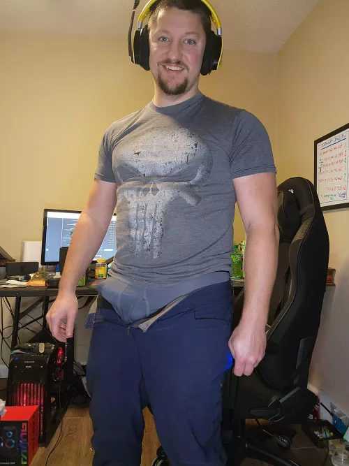 come play with me 31M