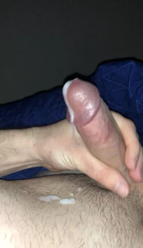 Do most guys dribble when they ejaculate. Or dothey shoot