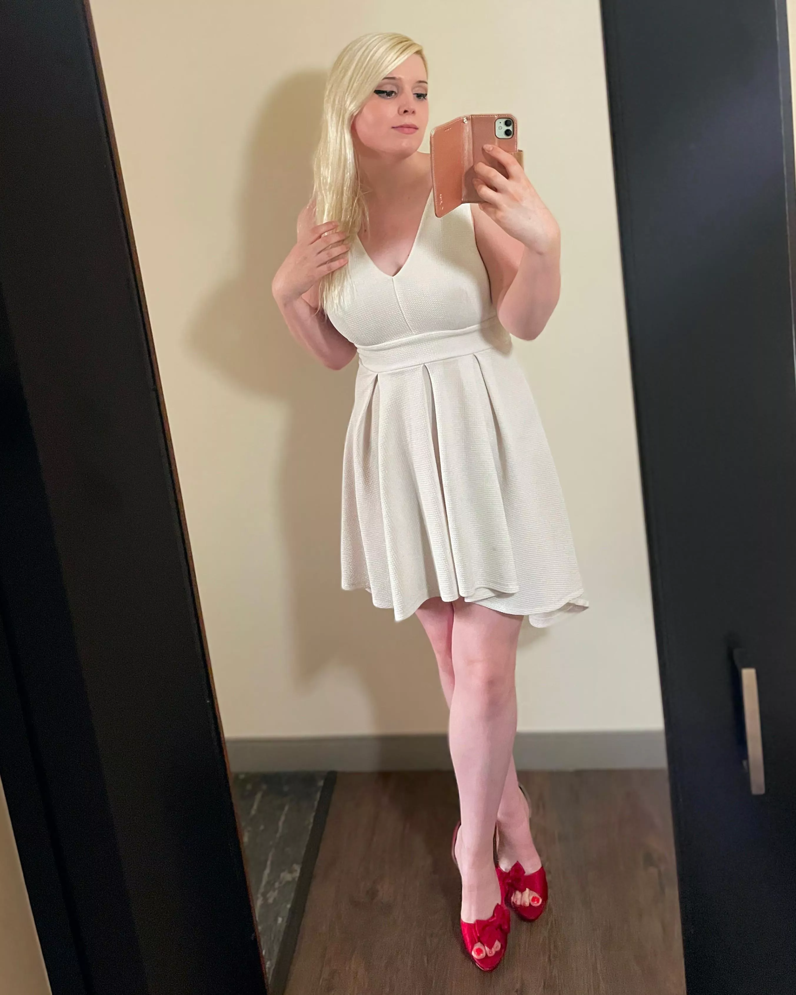 Do you like my heels 🥹