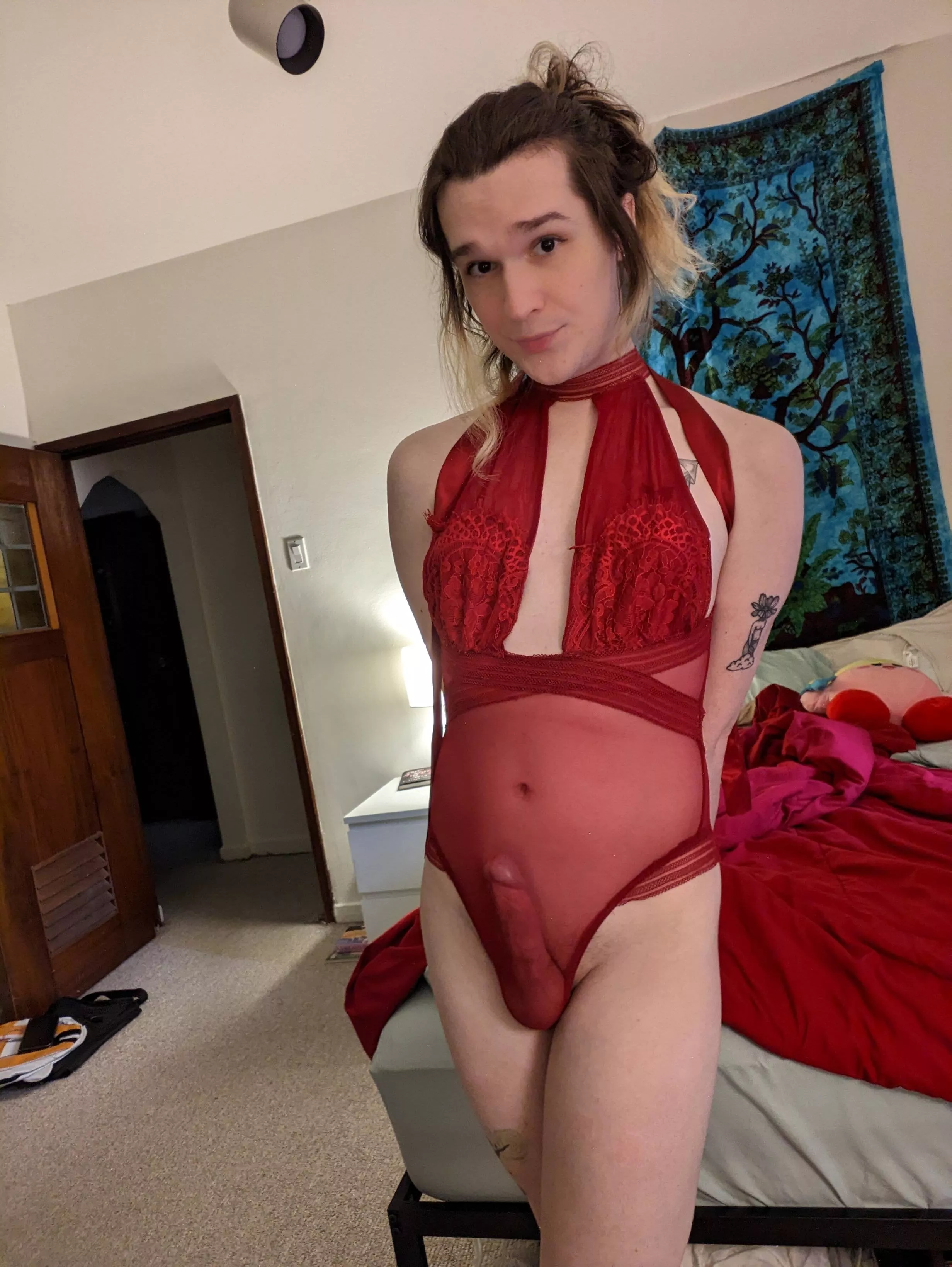 Does this bodysuit make my cock look nice?