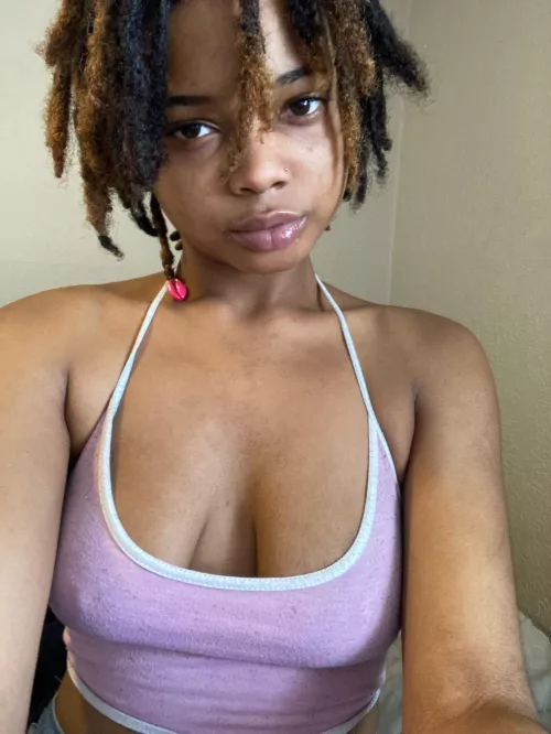 F19 gotta let the girls hang