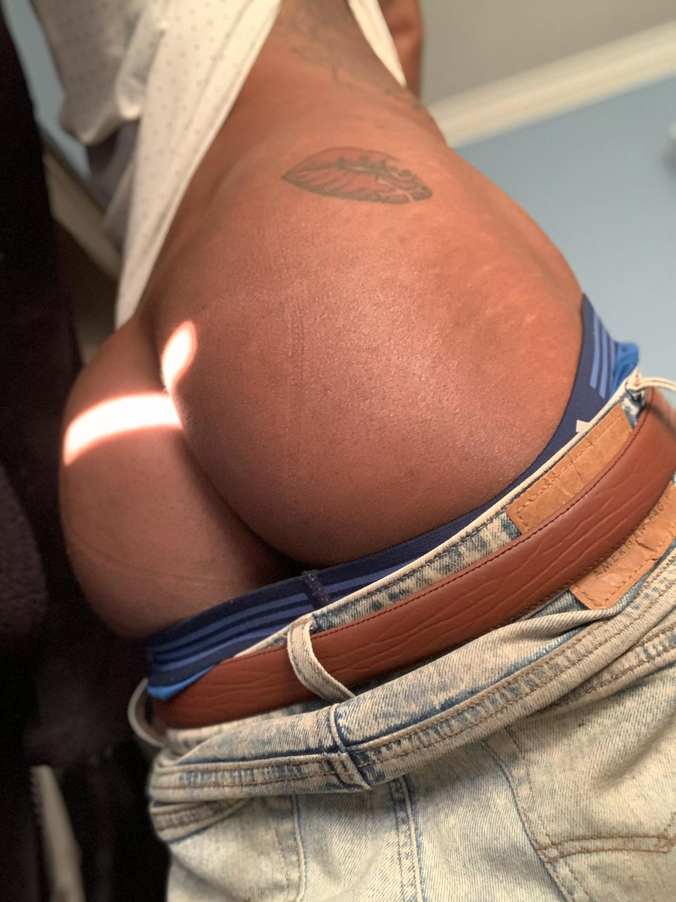 first post (27) 🥴