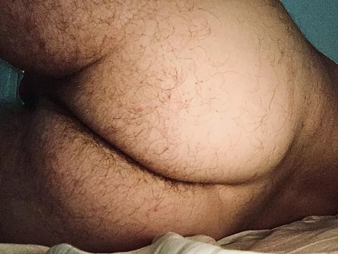 First time posting here. Hairy enough?