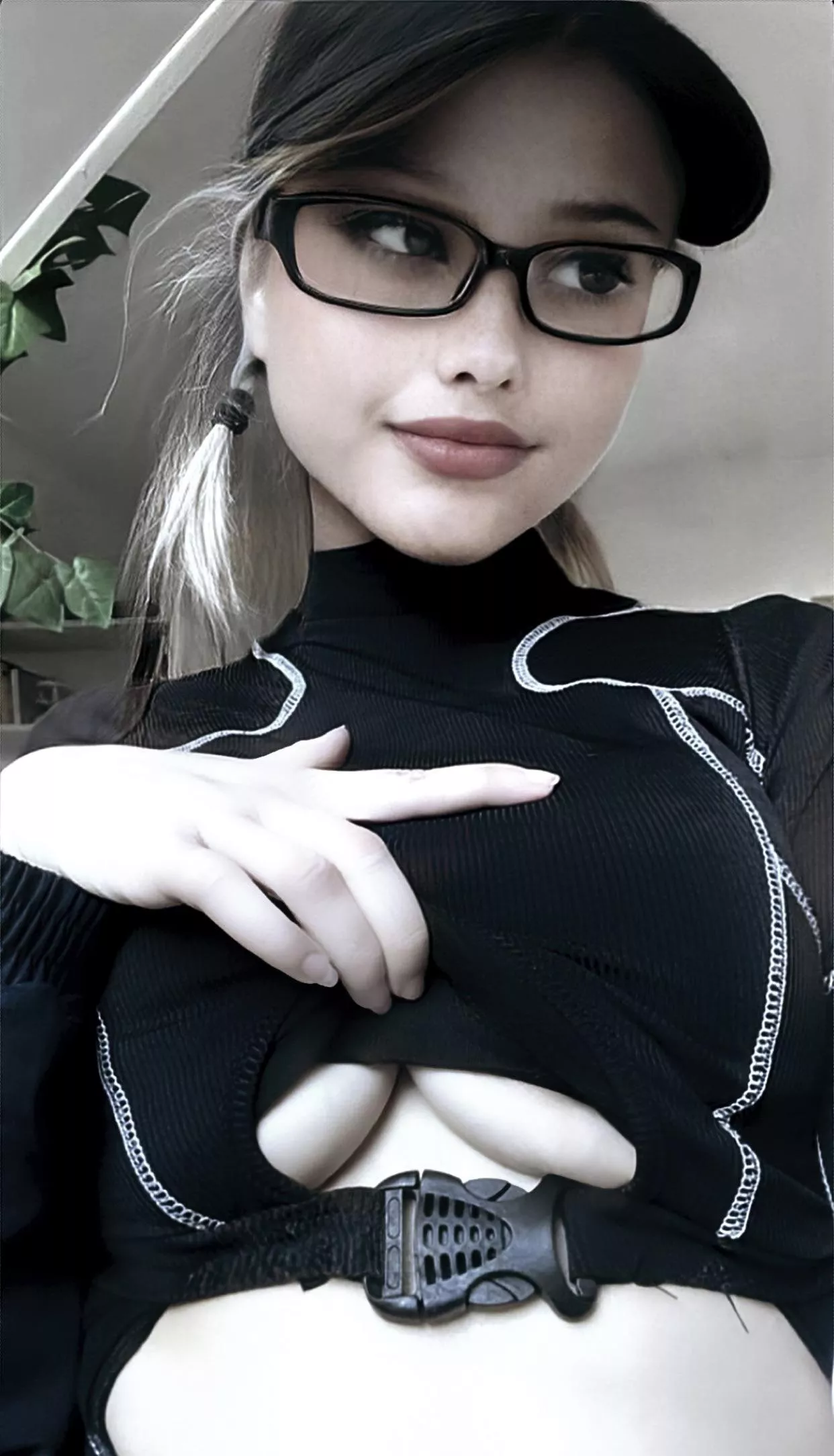 Happy little slut 🤍