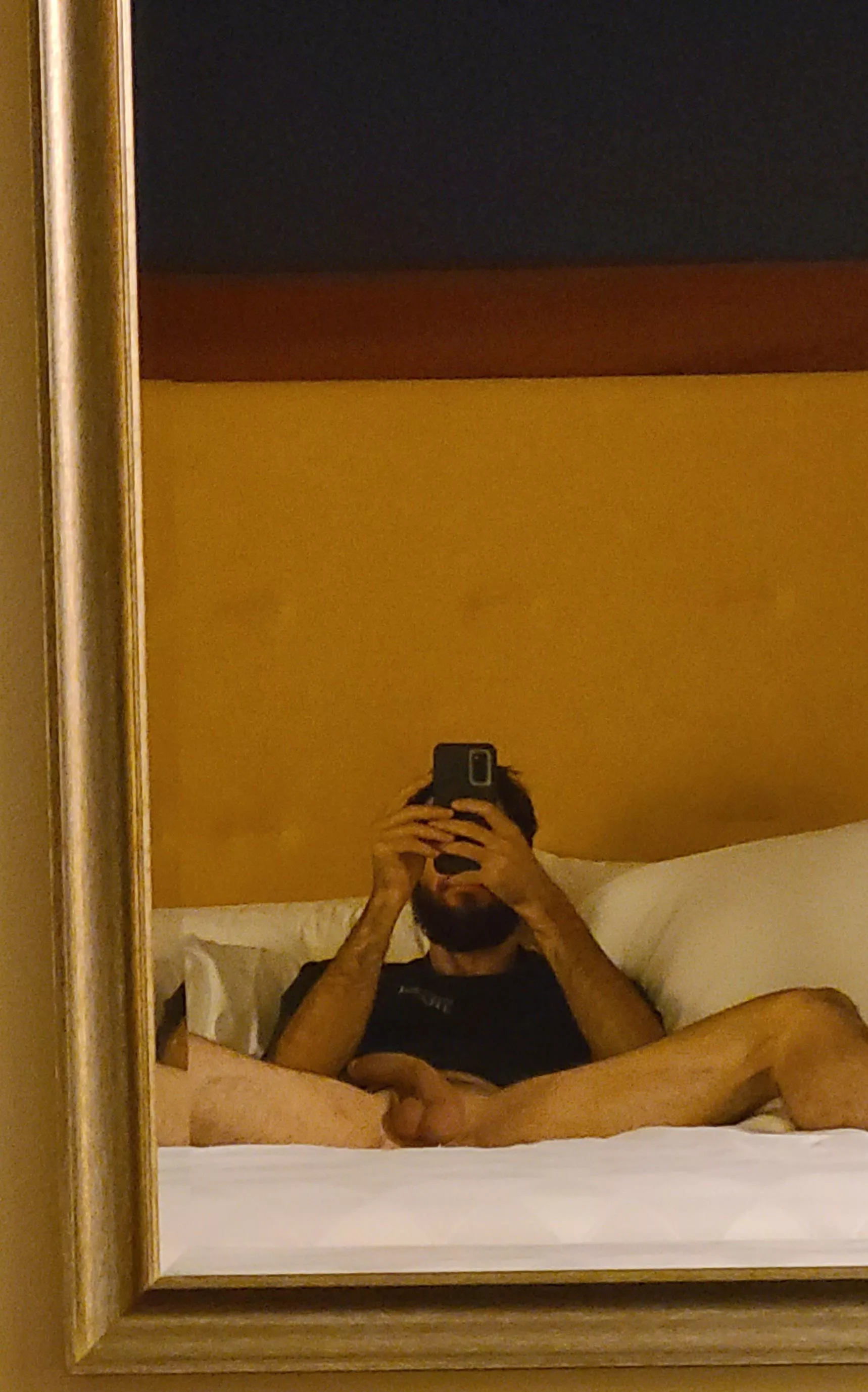 hotel mirror placement is just right 😉