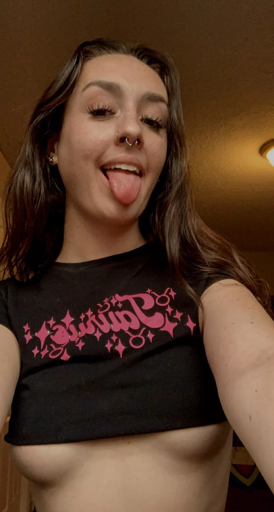 How bad do you wish you could stick your head under my shirt and suck my nipples?😋😜