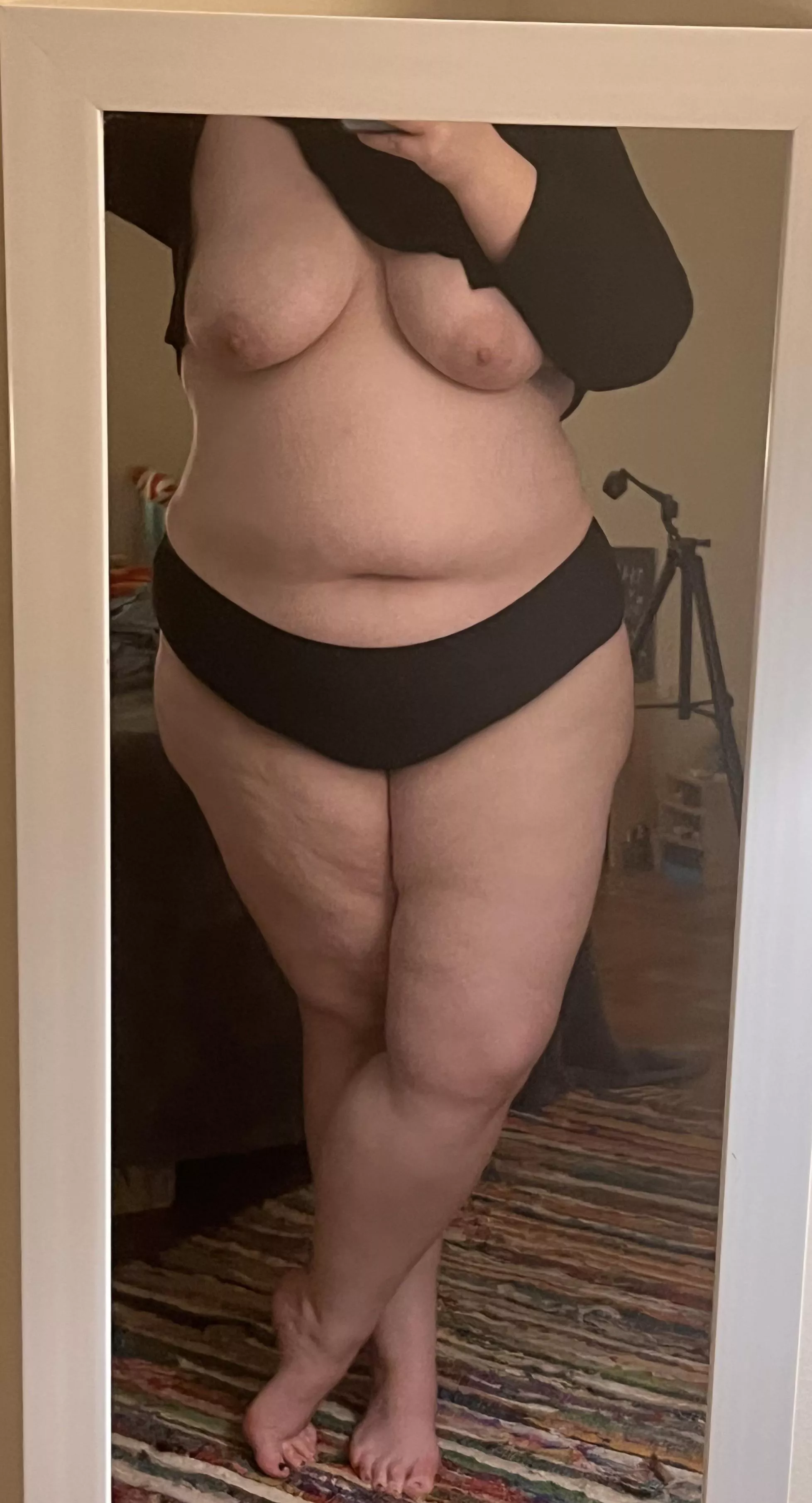 How would you wanna please me this morning? Feeling horny and slutty…