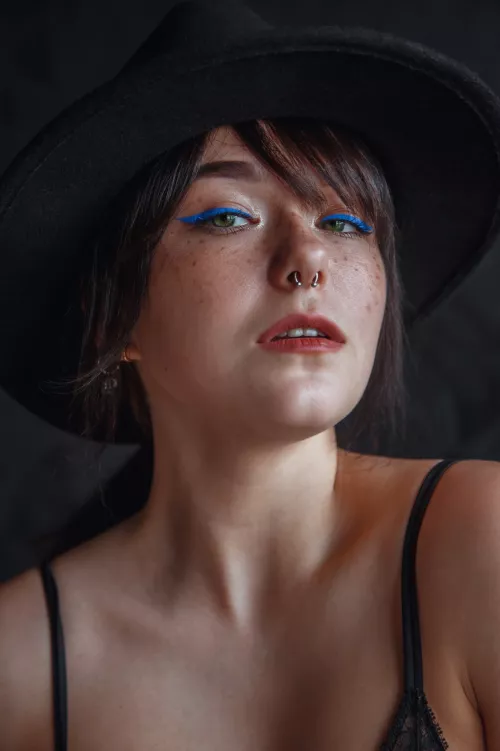 I hope you're ready to drown in my eyes