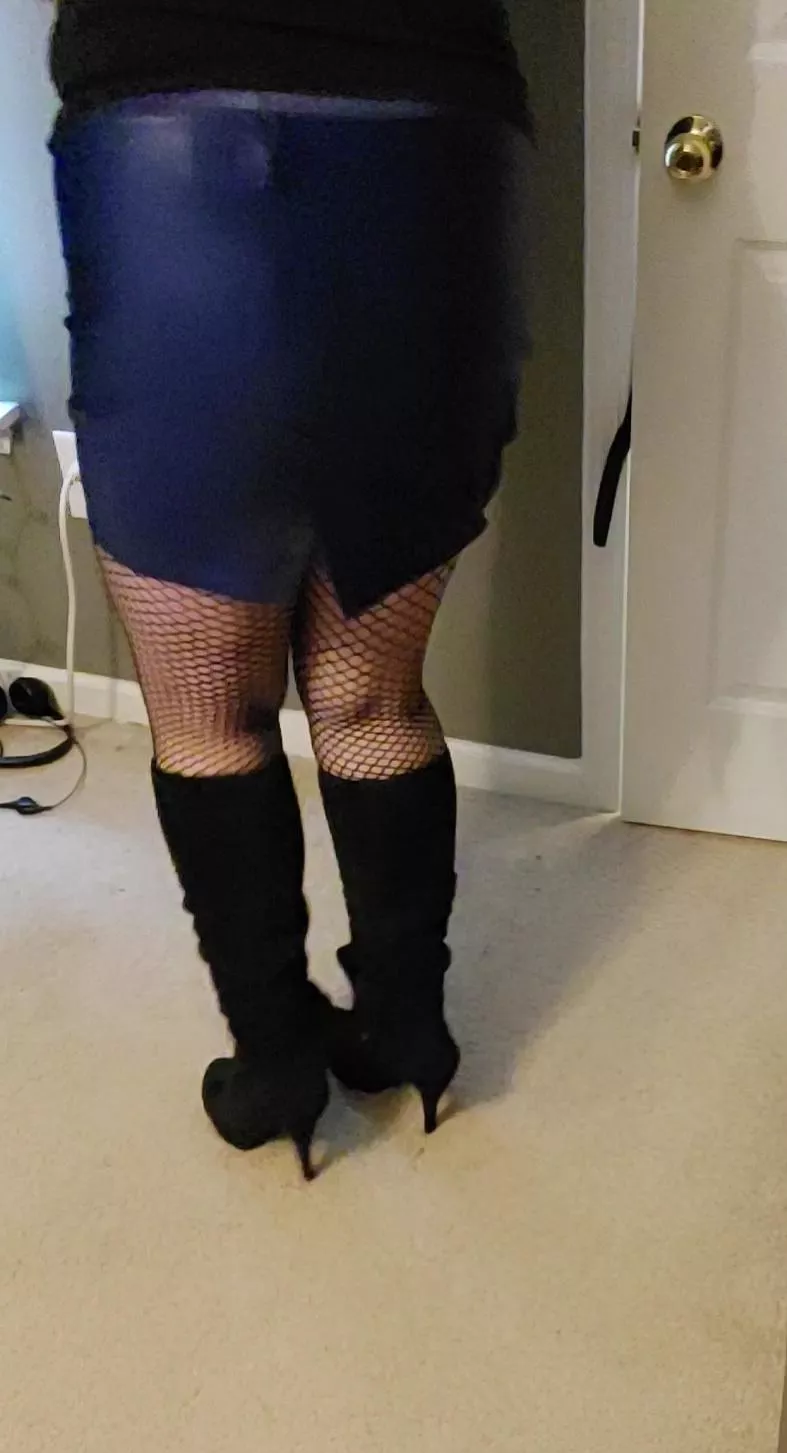 I love these suede boots!