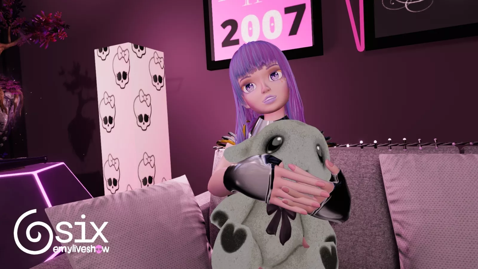 I've kidnapped this strange creature! But so be it, I'll let him go if you come to my stream. https://chaturbate.com/emyliveshow