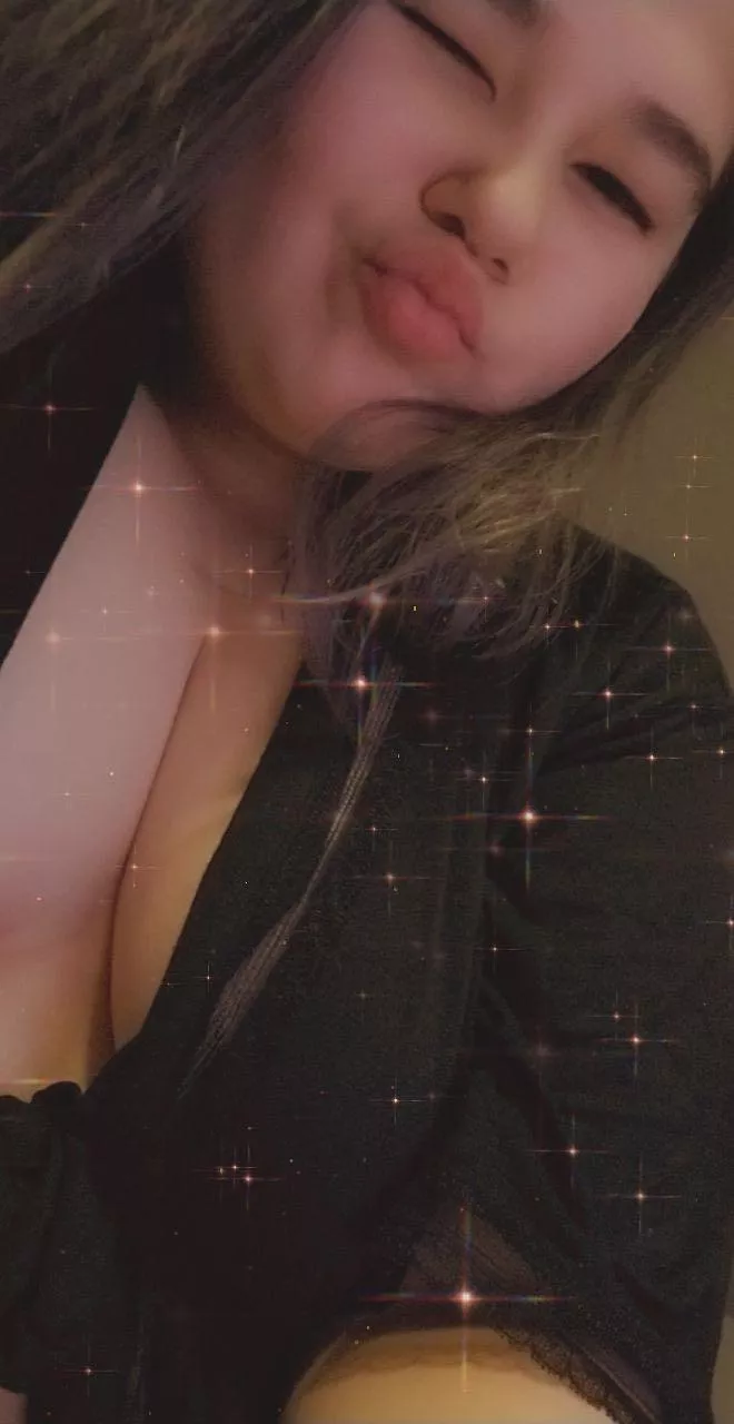Kiss my lips or my tits?