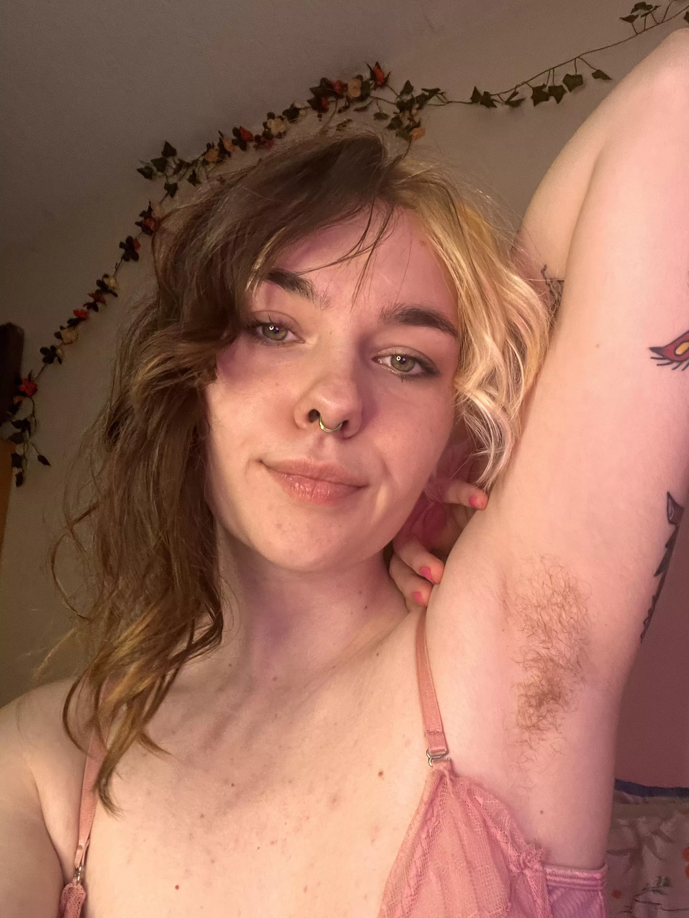 my sexy hairy armpit :)