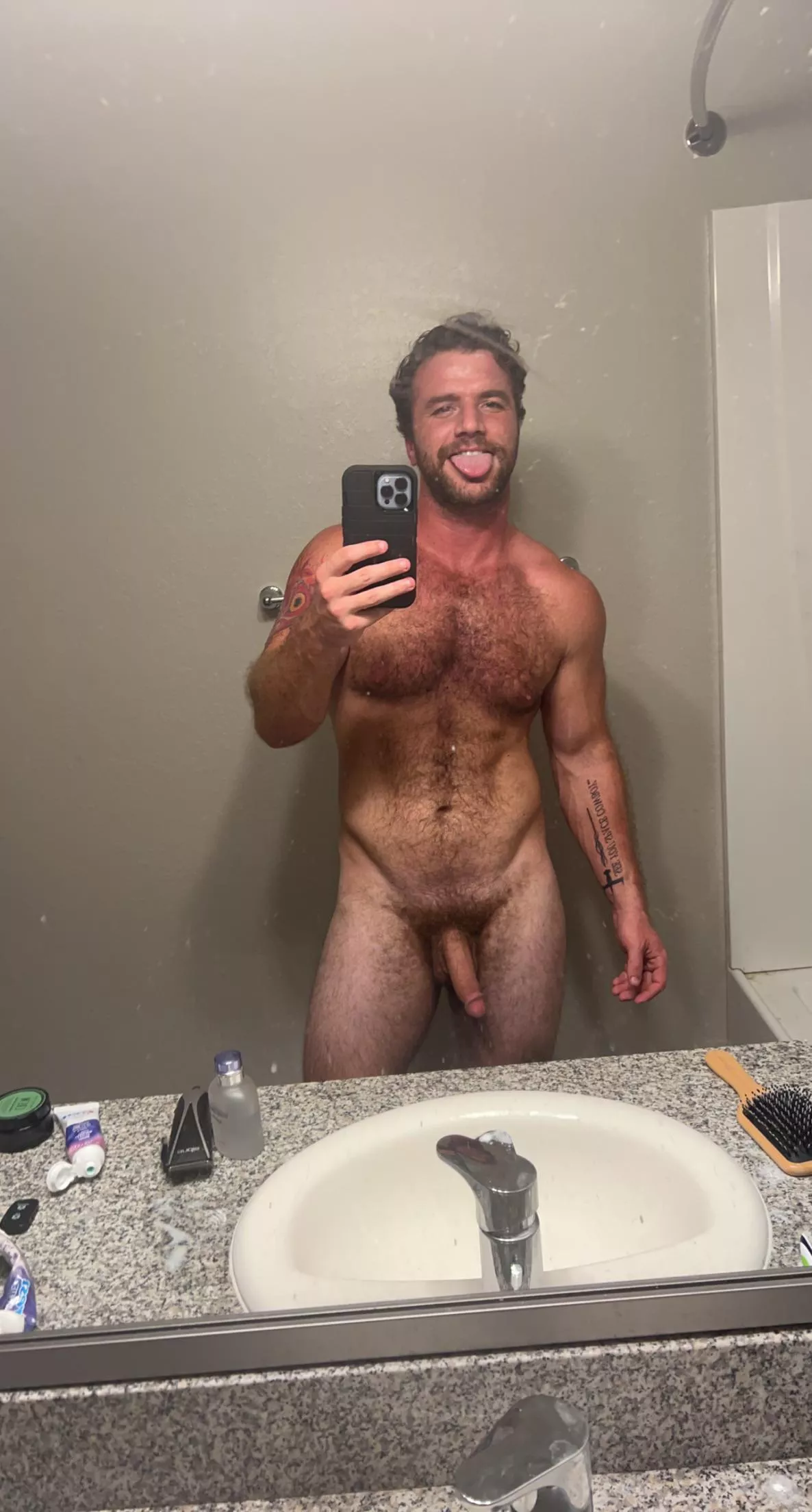 Need someone to work my shaft.