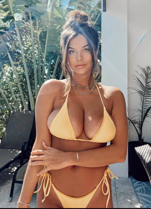 Nice Girl from Naples