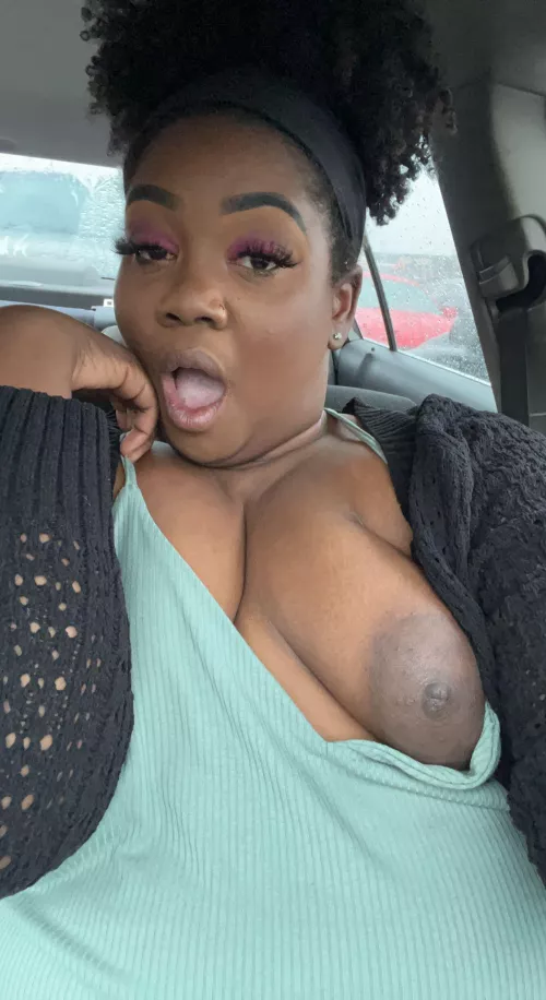 omg it just fell out 🤭