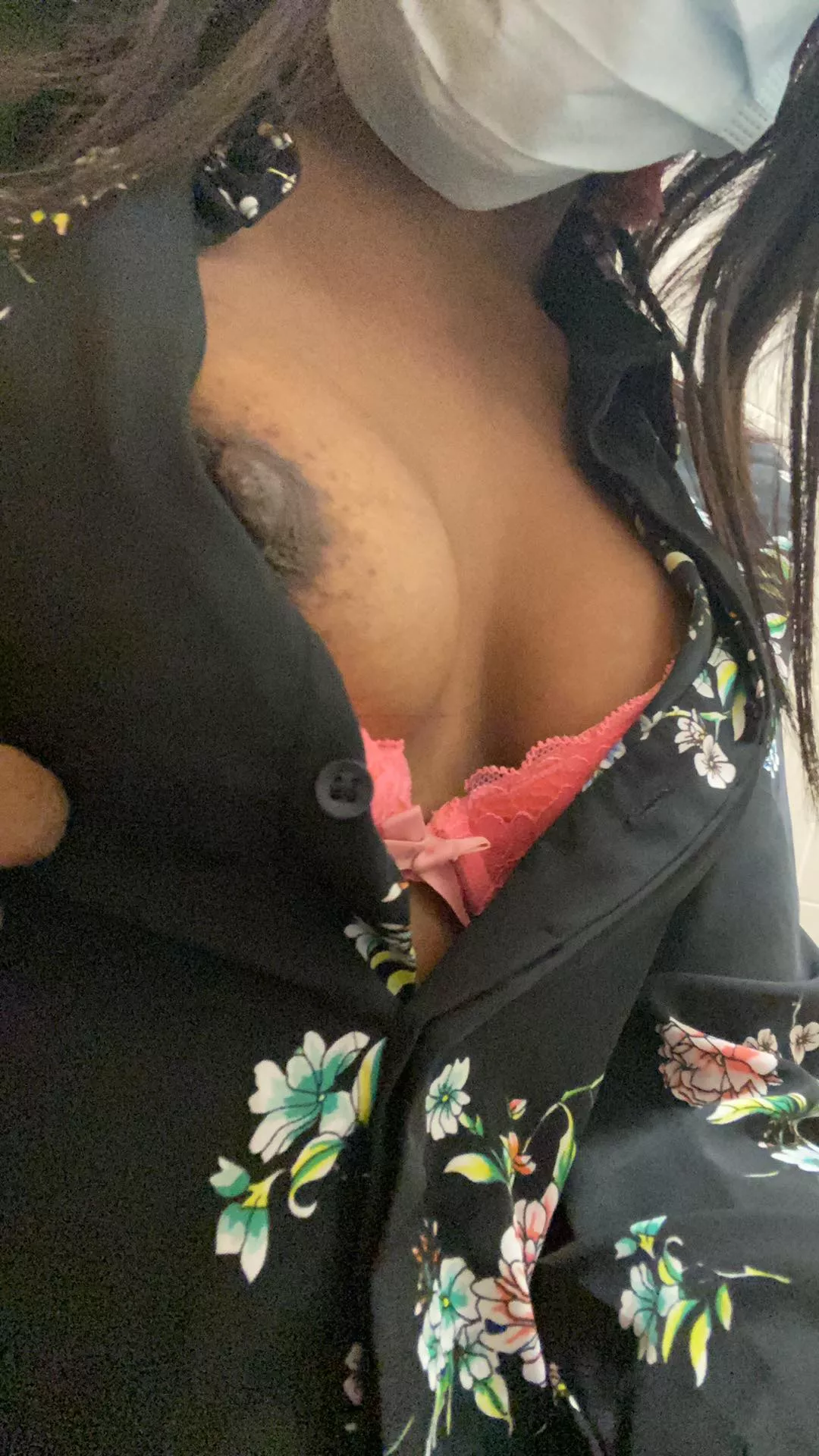 Quick selfie during my lunch break ^^