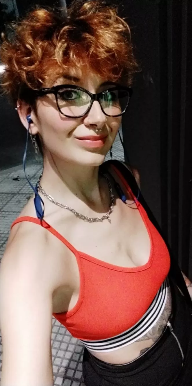 Red hair, dark night