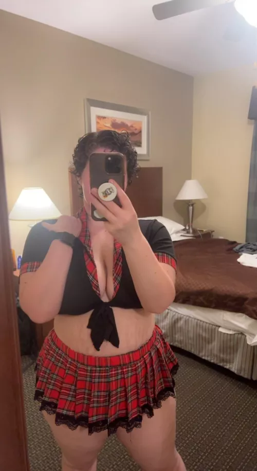 Schools out, wanna get naughty? 🤭