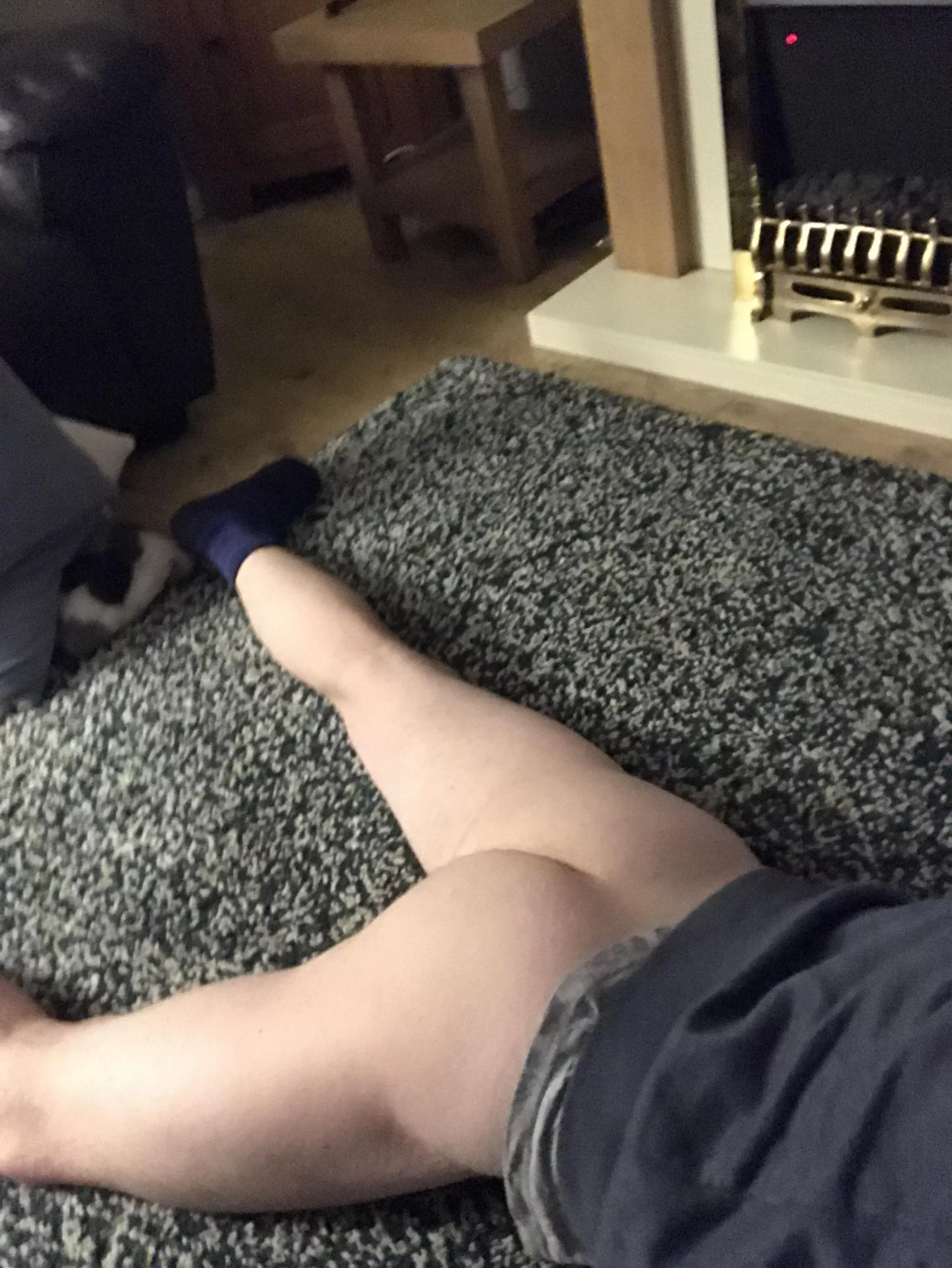 So horny right now need a man that can satisfy my tight hole