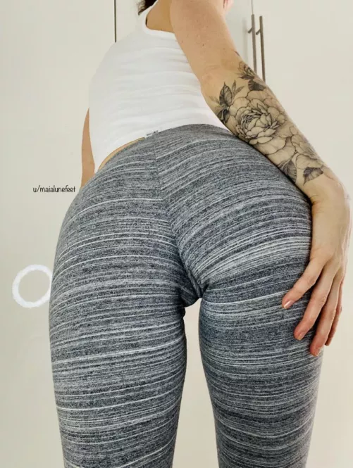 These stripes make me look fit? 😉