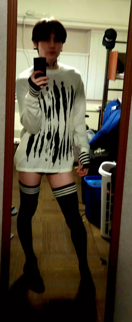 We love oversized sweaters