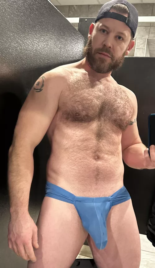 Well I’ll be… it does look bigger in the mirror