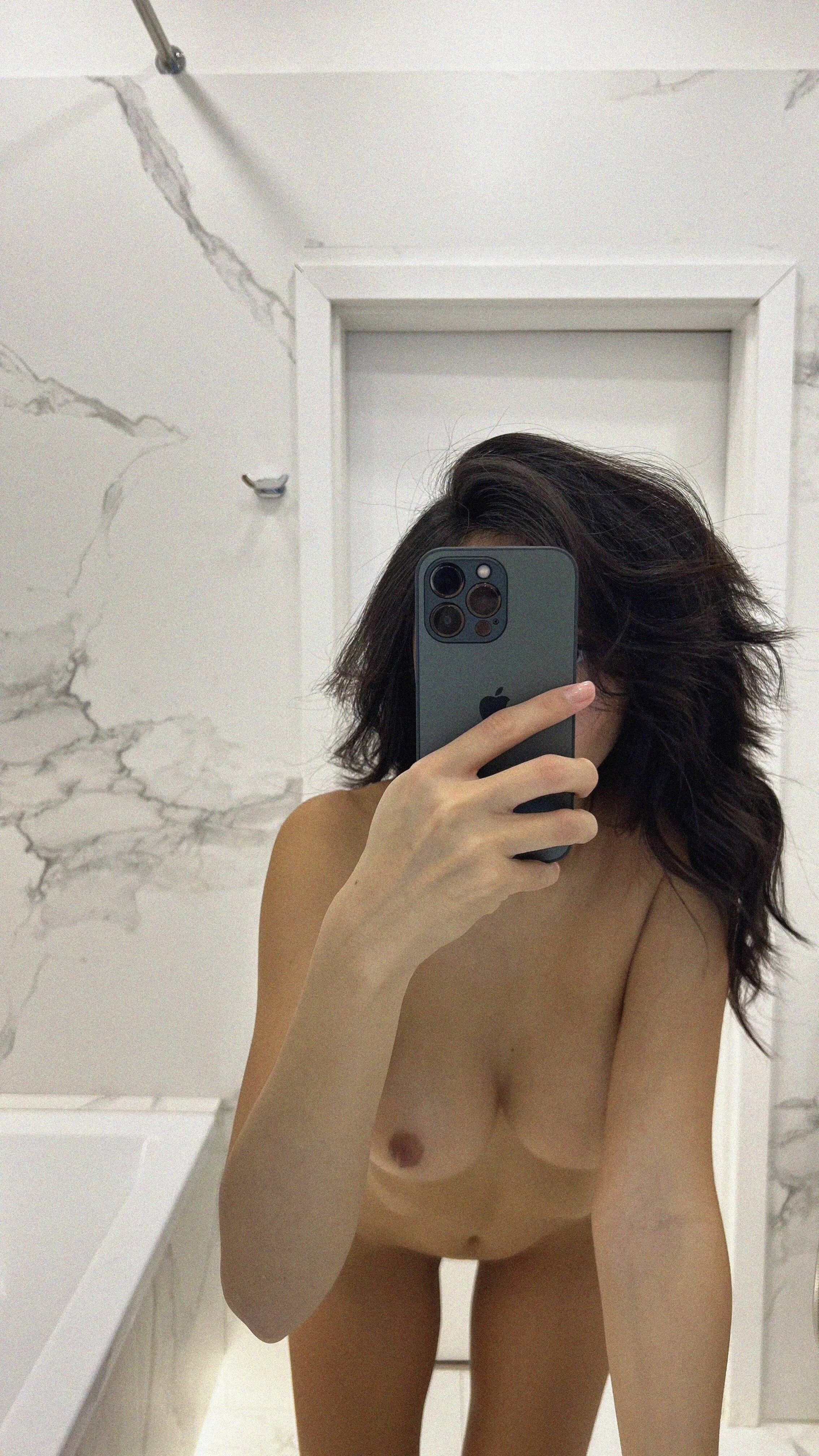 Would I make you look twice in this bikini? 💕