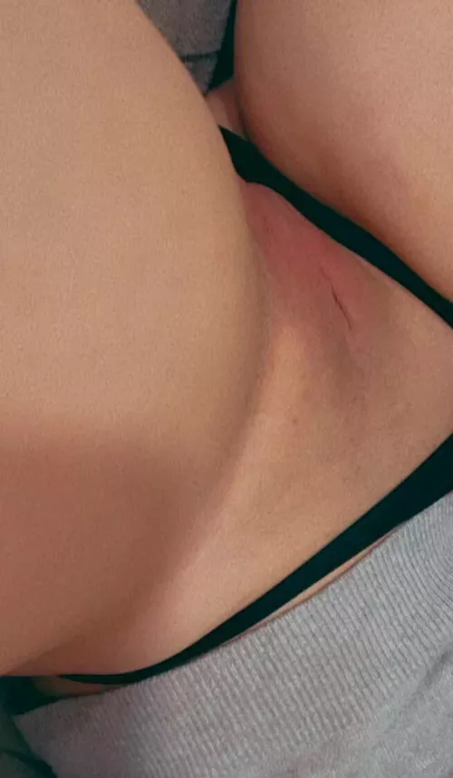 would you like a playful girl? available girl tonight to please you 🔥🔥😏. SC; Peneloped2000