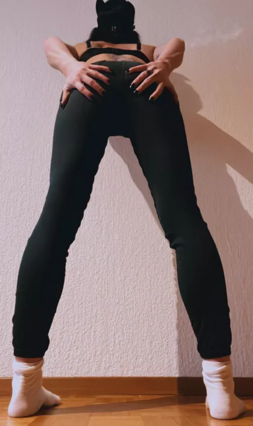 You like my ass? 😜😜