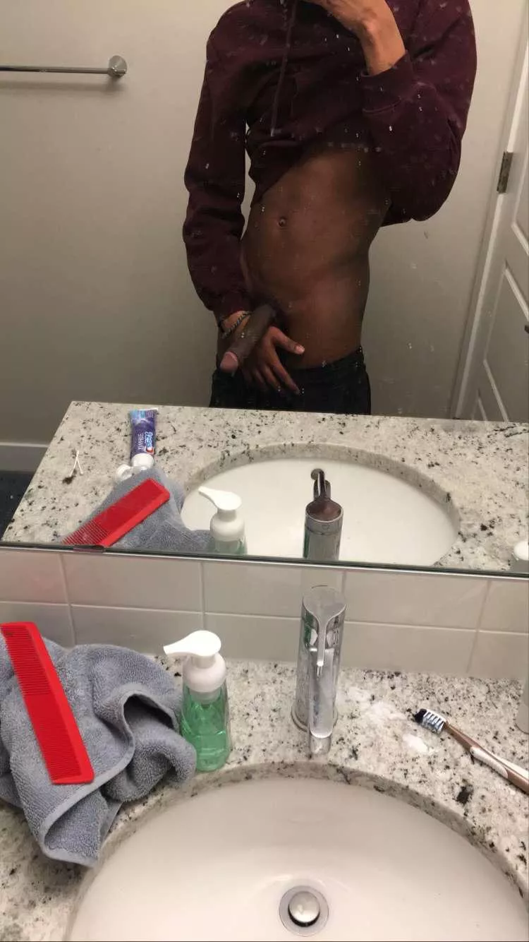18 M 👀👀
