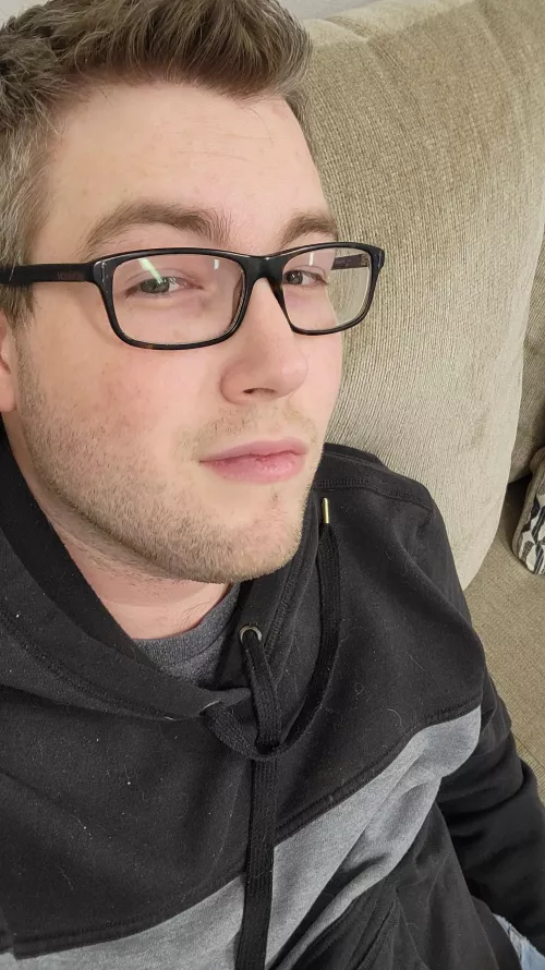 A little lunch time chilling. Happy Friday y'all!