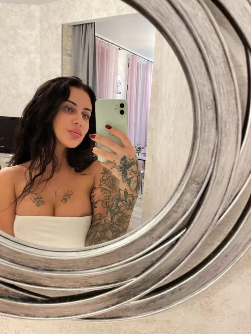 Accidental nip slip happend and I almost posted this in my IG, lol