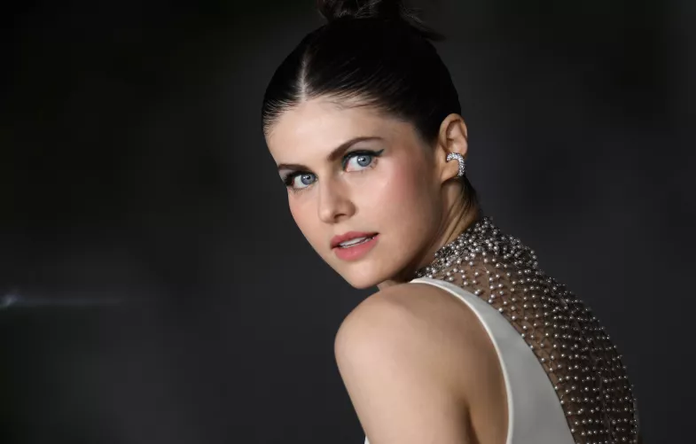 Alexandra Daddario (10/15/22)