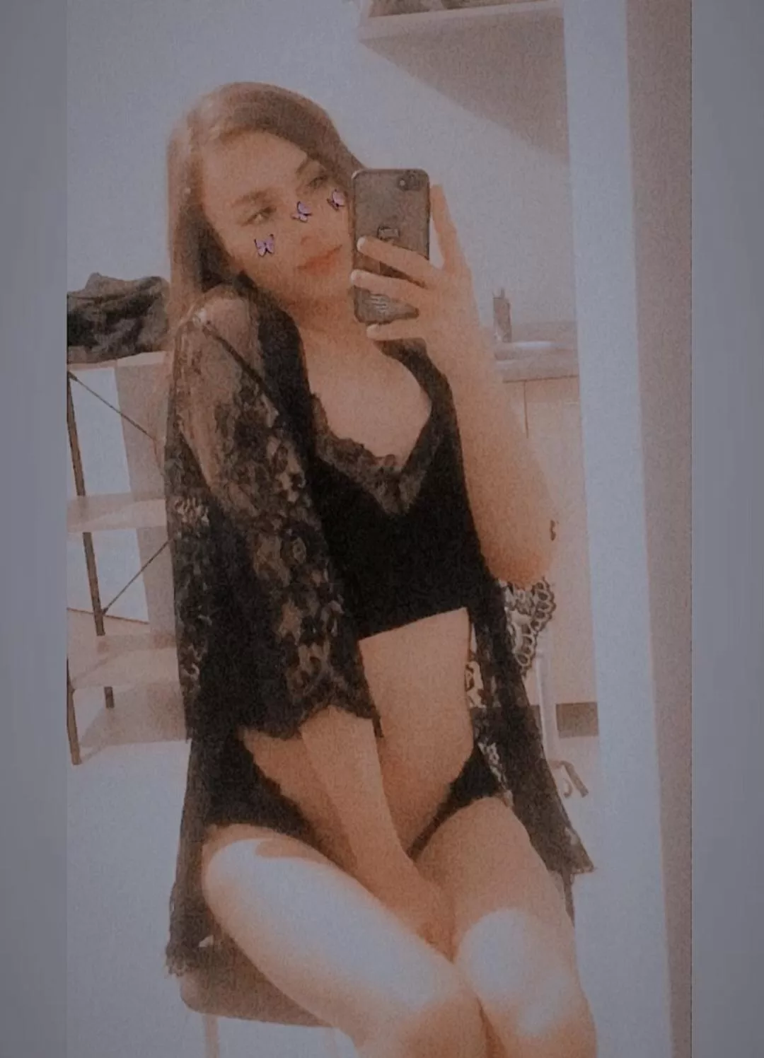 Any boys here who'd like to fuck me?