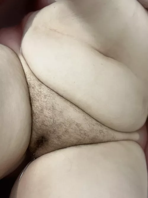 any love for girls with chubby tummies and bush’s?