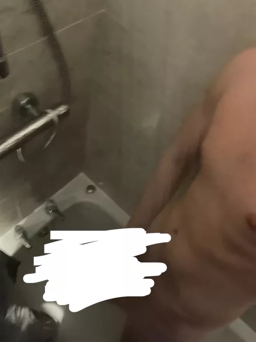 Barely 18, virgin - I’ll send u the pic uncovered if u reply