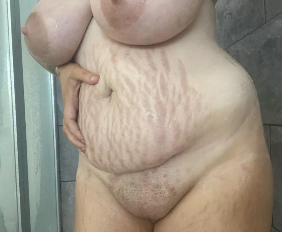 Big tits big stripes😈🤷🏻‍♀️