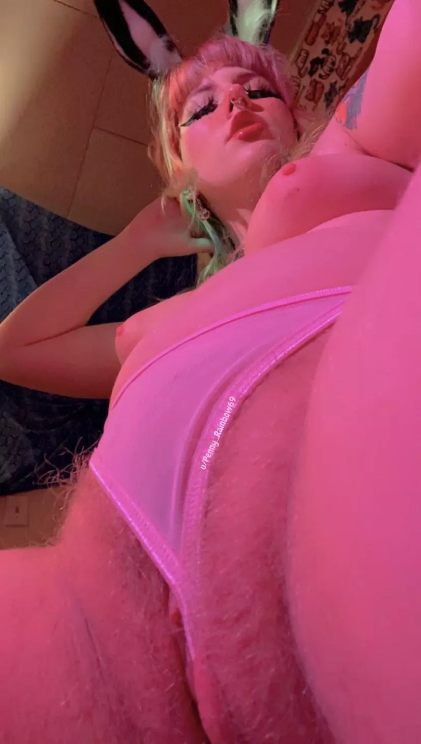 Bury your face in my blonde bush