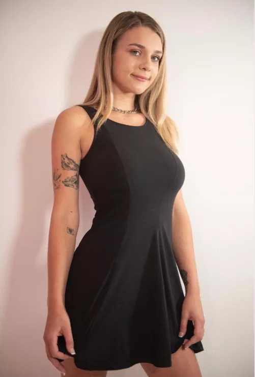 Can anyone help me blow to Gabbie Carter?