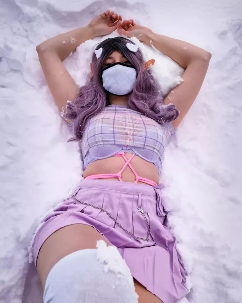 Cold resistance training in the snow