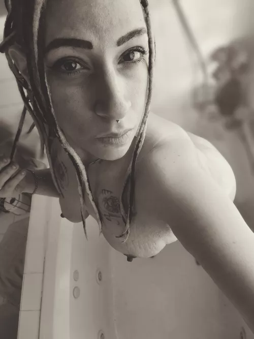 Come play with this curious little bunny ♡