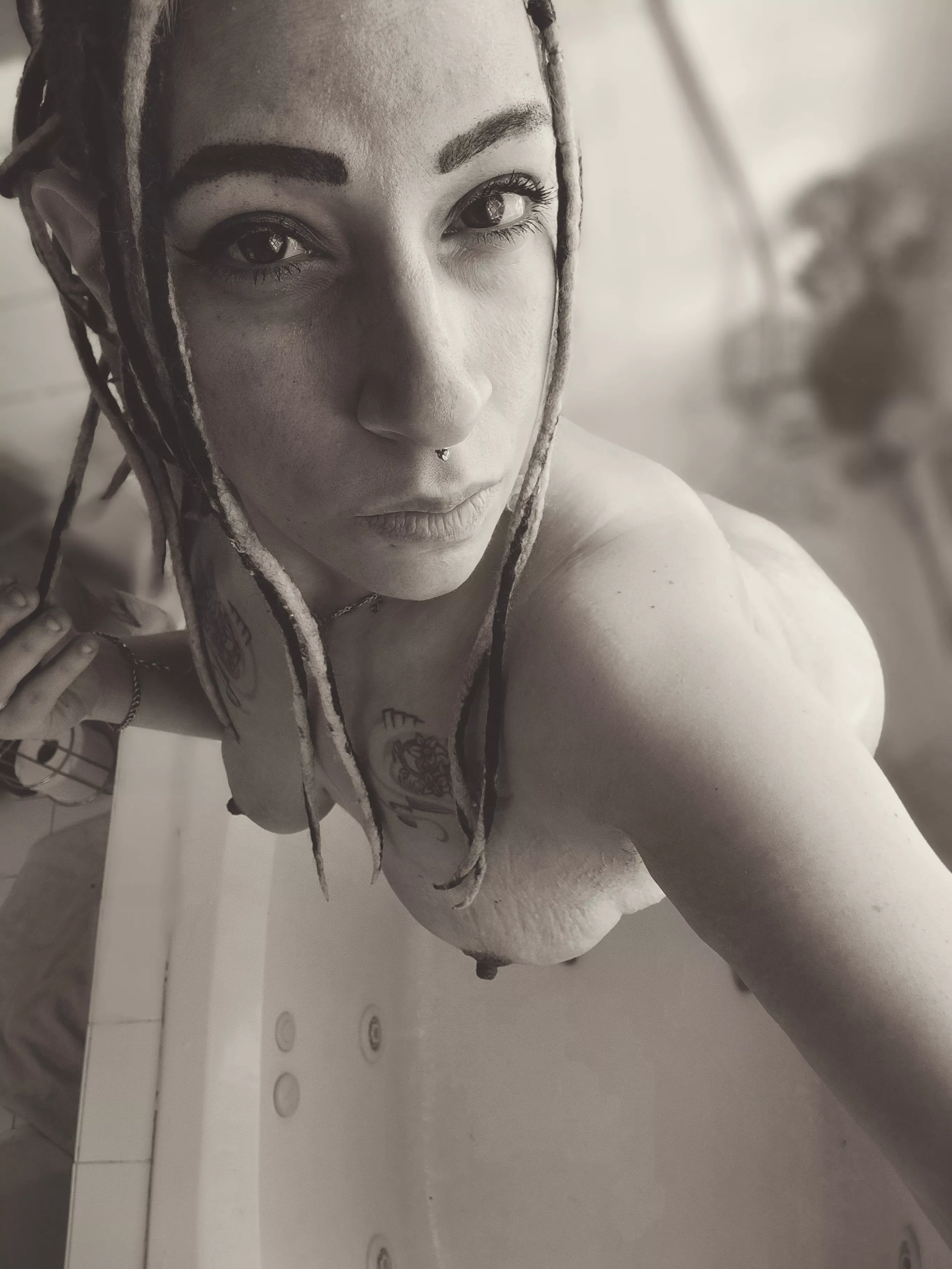 Come play with this curious little bunny ♡