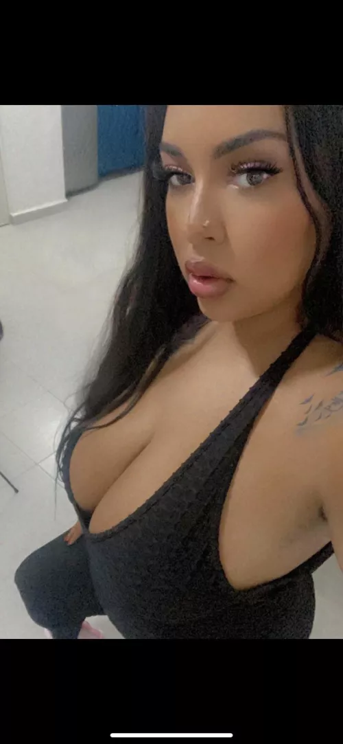 Do you like thick latina milfs?