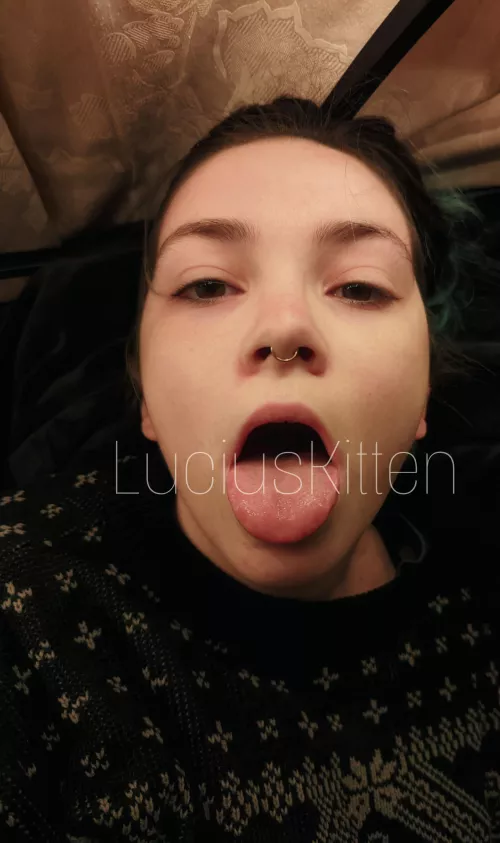 Doesn't my mouth look pretty?