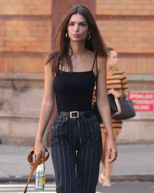 Emily Ratajkowski