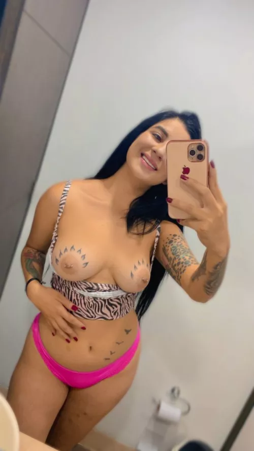 flashing my boobs in the park.. I was so nervous