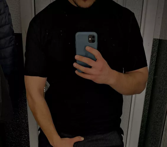 Forearms only, dont look down